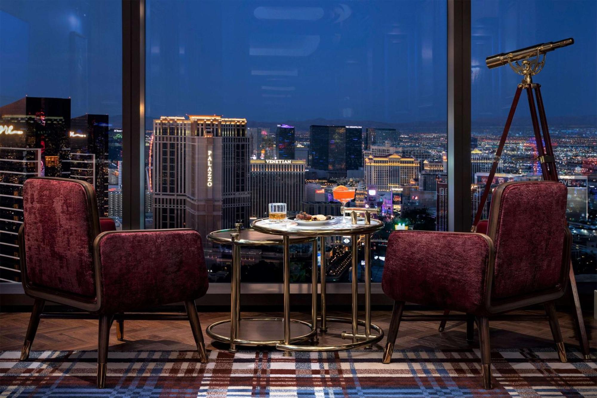 Las Vegas Hilton At Resorts World Esterno foto The Sky Bar at the Mandarin Oriental, Beijing