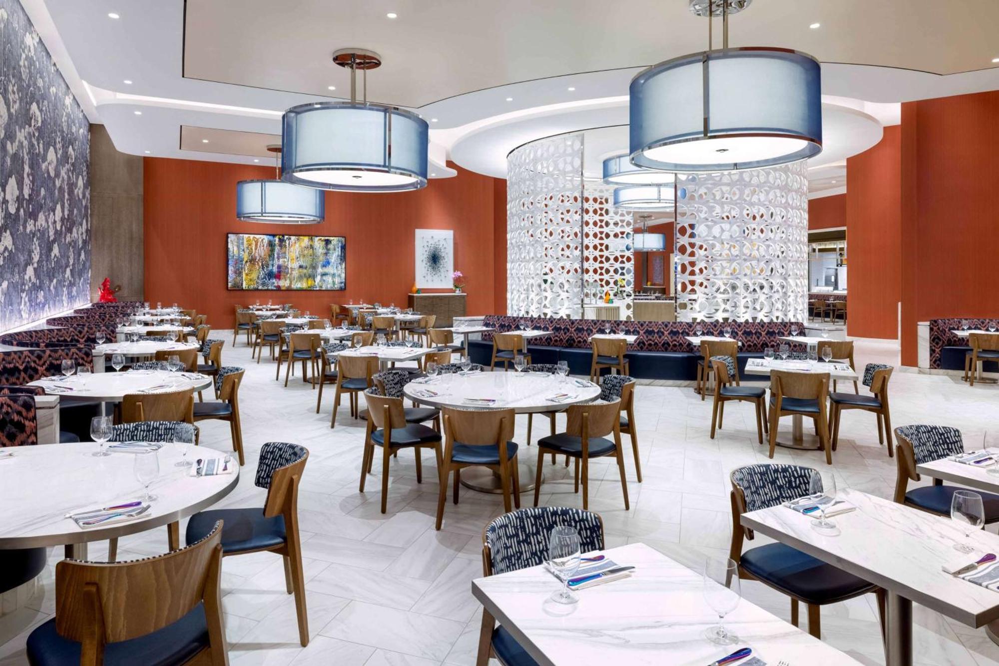 Las Vegas Hilton At Resorts World Esterno foto The restaurant's interior