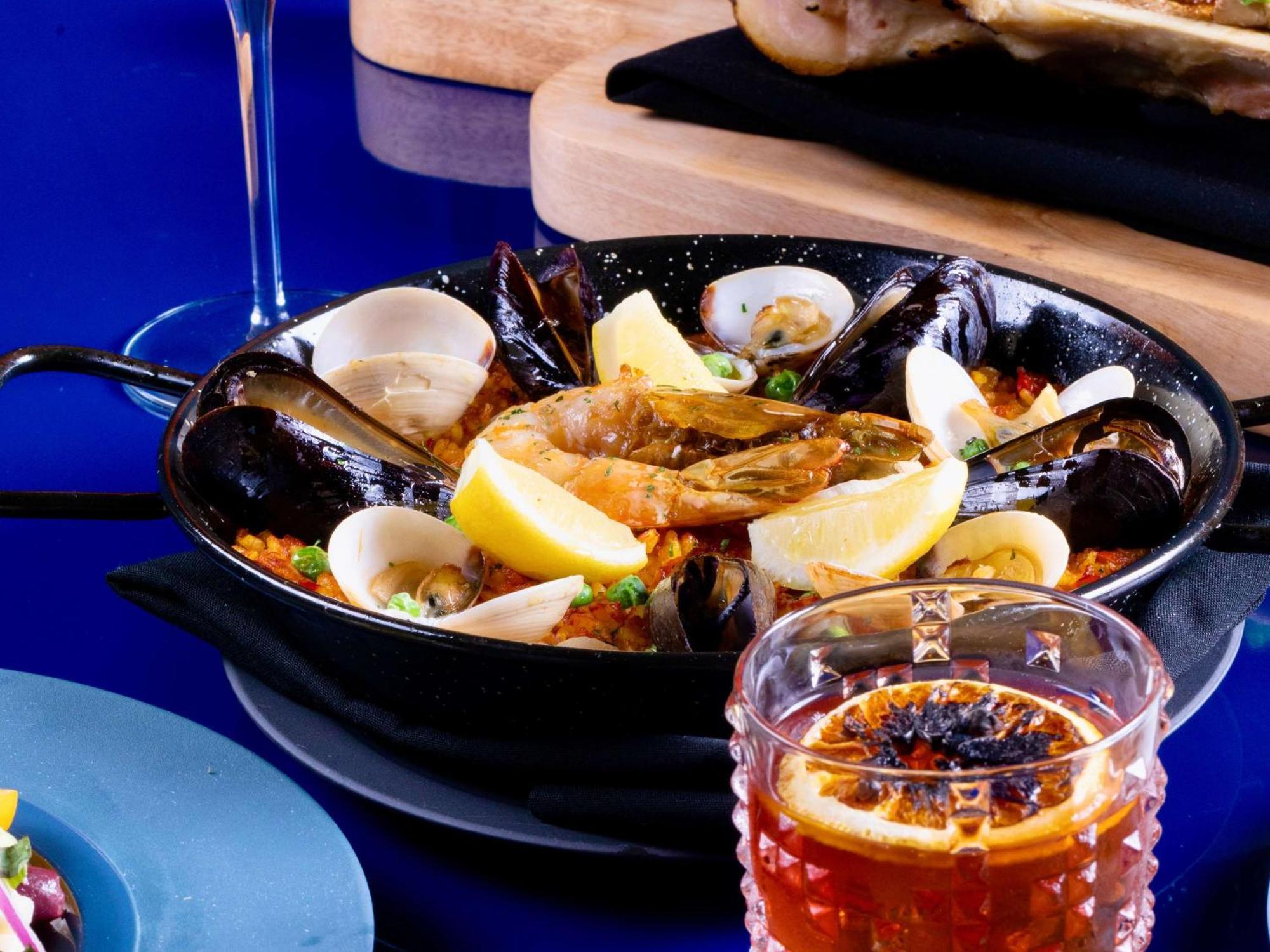 Las Vegas Hilton At Resorts World Esterno foto Paella